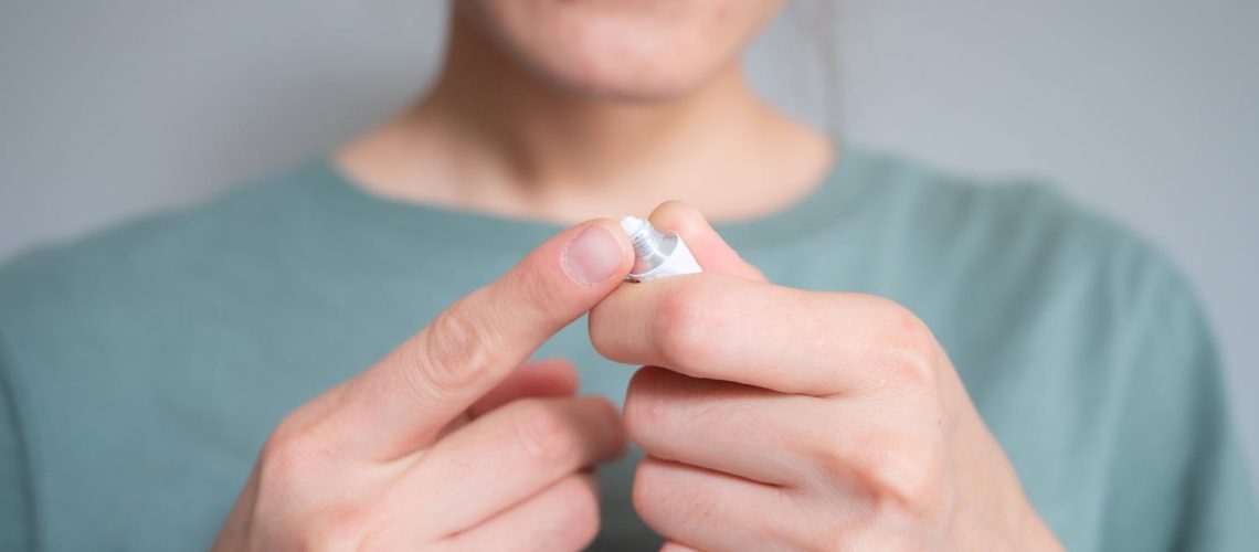 Comment soigner un bouton de fièvre ?